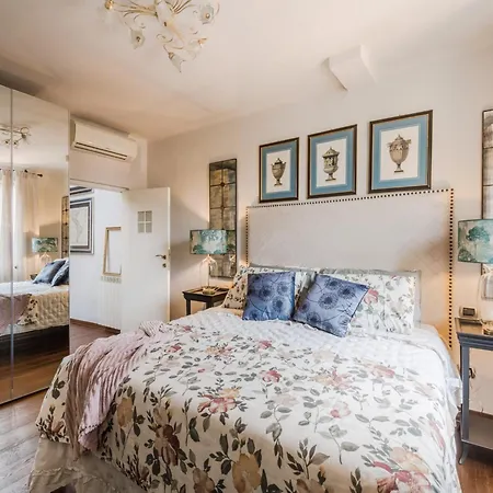 Apartament In With Private Terrace