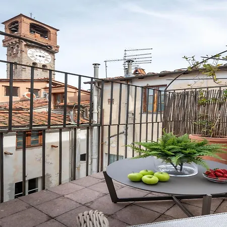 In With Private Terrace Apartament
