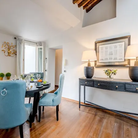In With Private Terrace Apartament